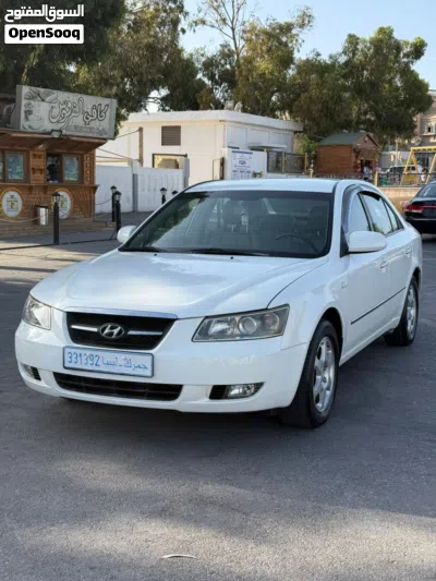 Hyundai Sonata GL 2