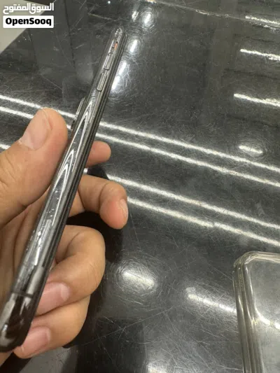 ايفون اكس اس 3
