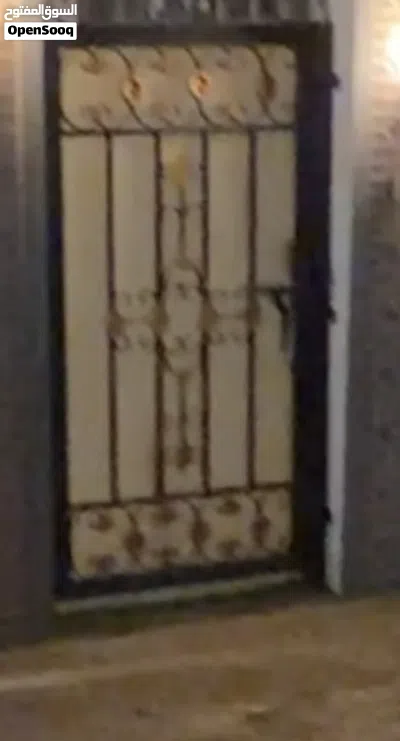 بابين خارجي حديد بسعر رمزي جدا 4