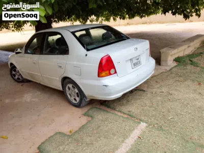 Hyundai Verna EX 2
