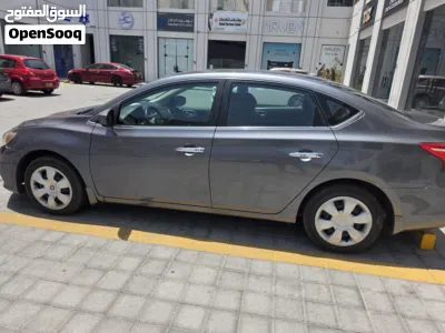 Nissan Sentra SV 2
