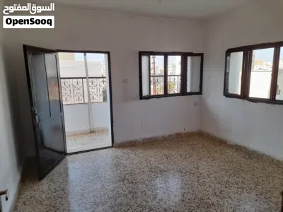 شقة بموقع مميز وسعر مميز 2