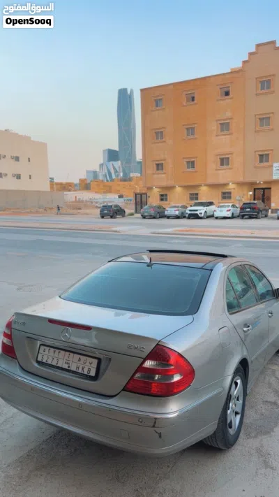 مرسيدس بنز الفئة-E E 280 2