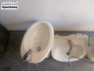حمام فرنجي مع مغسلتين. 2