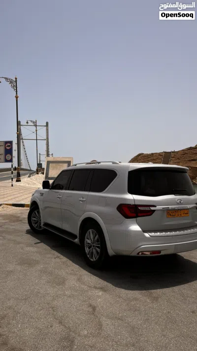 Infiniti QX80 Limited 3
