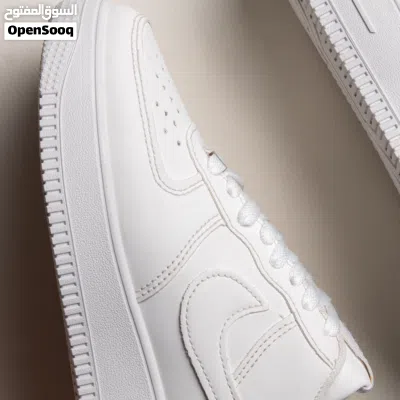 كوتشي Nike 4
