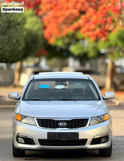 Kia Lotze 4