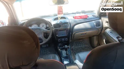 Nissan Sunny SL 3