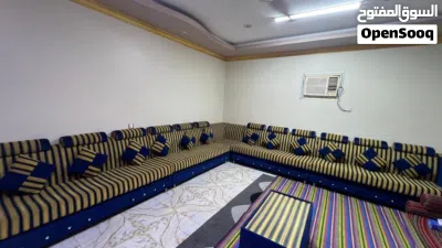 كنب بحاله جيده 2