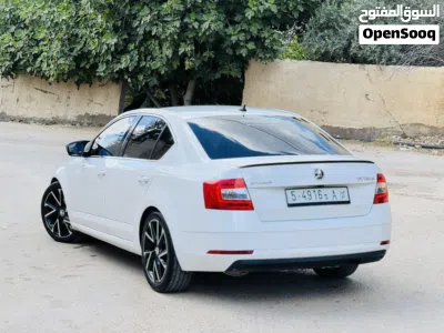 سكودا اوكتافيا Standard 3