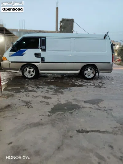 Hyundai H 100 2