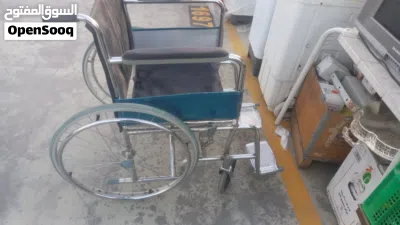 يوجد لدينا عربيه كبار السن بحاله جيده جدا للبيع 4