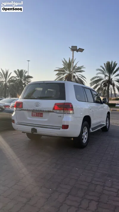 تويوتا لاند كروزر GX 4