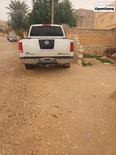 Nissan Titan Platinum Reserve 3