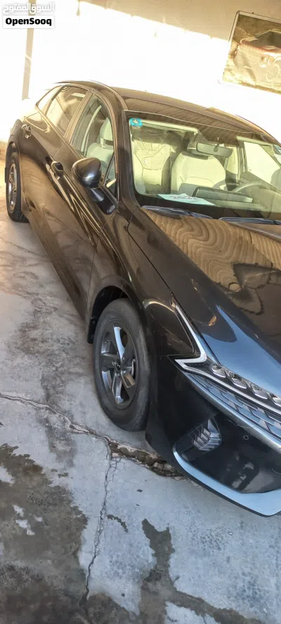 Kia K5 EX 2