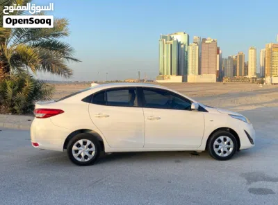 Toyota Yaris SE 4