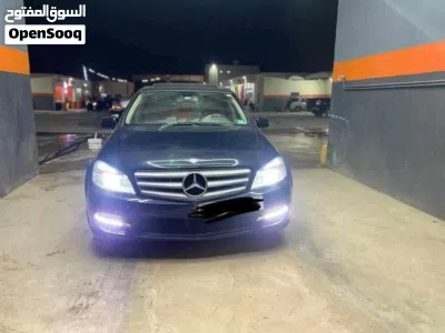 مرسيدس بنز الفئة-C C 300 4