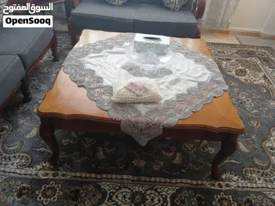 طاولات للبيع 3