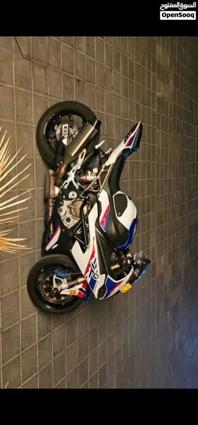 بي إم دبليو S 1000 RR 4