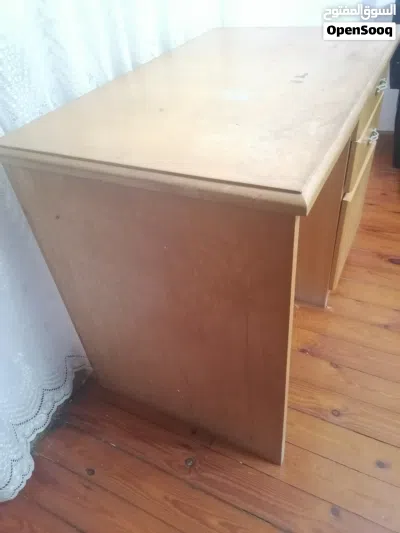 عرض حتى 25 يونيو مكتب خشب عملي جداً يصلح كمكتب للعمل او للمذاكرة في المنزل او للكمبيوتر 3