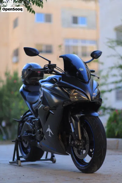 سوزوكي GSX-S1000F 2