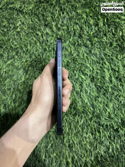 iPhone 15 Pro Max 4