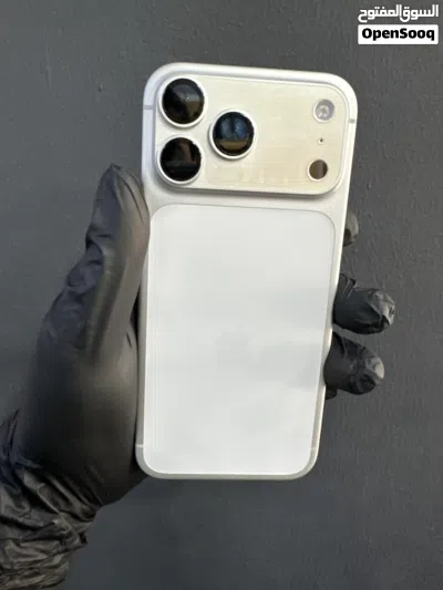 iPhone 17 pro max 256 gb silver battery health 100% 8 months warranty available box available 2