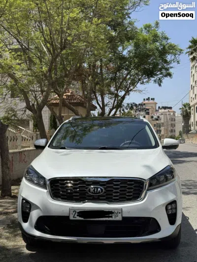 كيا سورينتو Standard 4