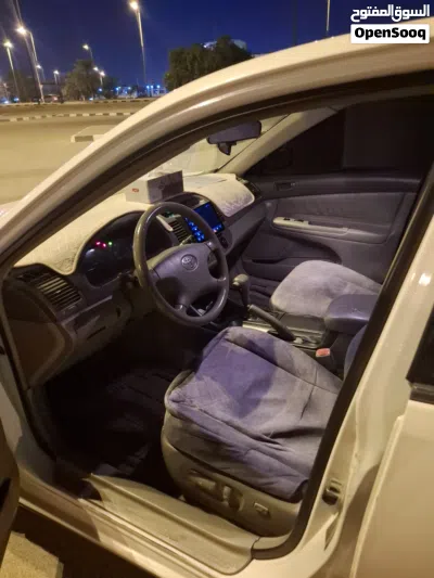Toyota Camry LE 4
