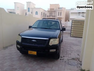 Ford Explorer XLS 2