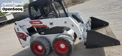 bobcat 450. 2016 model. like new 3