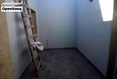 شقة الايجار جديدة تشطيب حديت في حي دمشق 2