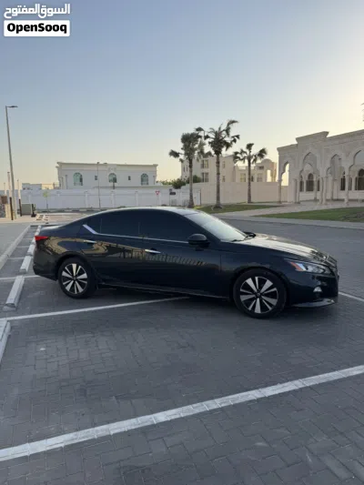 نيسان التيما SL 3