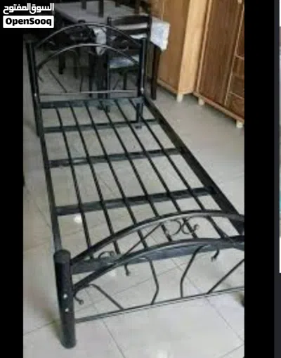 تخت مفرد للبيع 2
