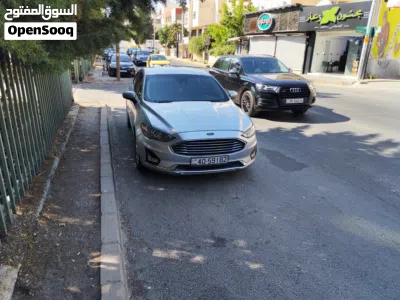 Ford Fusion SE 3