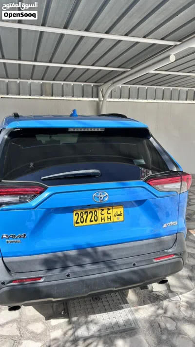 Toyota RAV 4 XLE 3