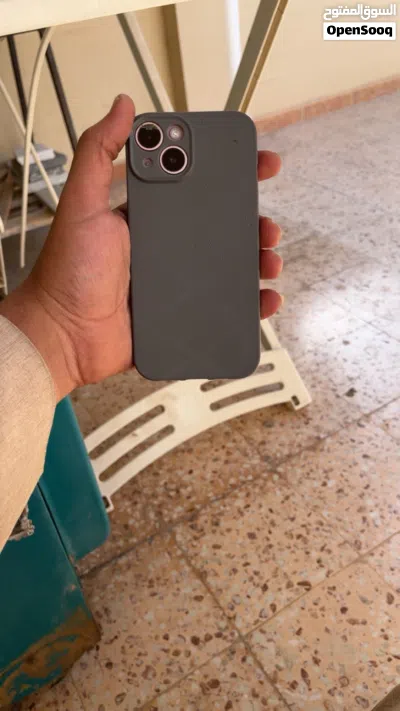 ايفون 15 عادي 3
