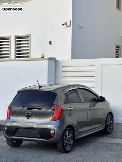 Kia Picanto EX 4