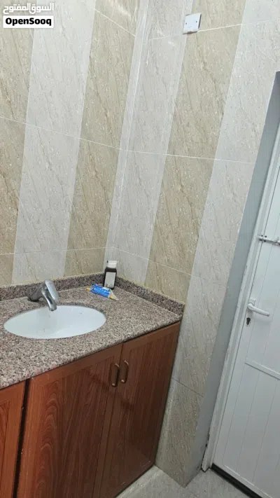 بيت ممتاز بخرائط طابقين بموقع نادر (خلف جامع باب السلام مباشرة) 3