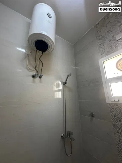 توفر غرفه وحمام مفروشة قم النضافه الايجار الشهري واليومي Provides a clean, furnished room and bathro 4