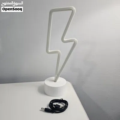 مصباح نيون LED على شكل صاعقة برق 3