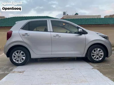 Kia Picanto EX 3
