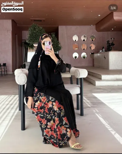 عباية بجودة عالية للبيع ( مصممة ) 2