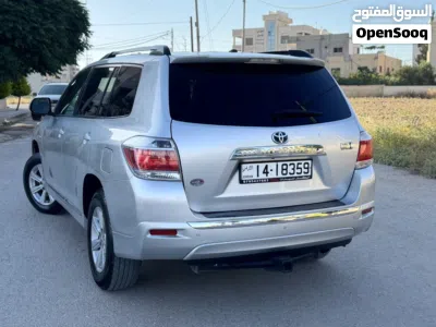 Toyota Highlander GLE 2