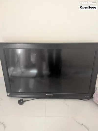 تلفزيون Panasonic مع جهاز بلايستيشن 4 للبيع فقط ب 50 ريال فقط 2