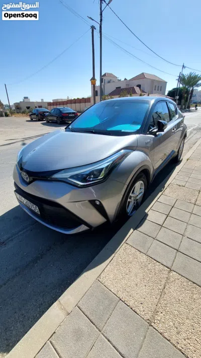 Toyota C-HR Standard 4