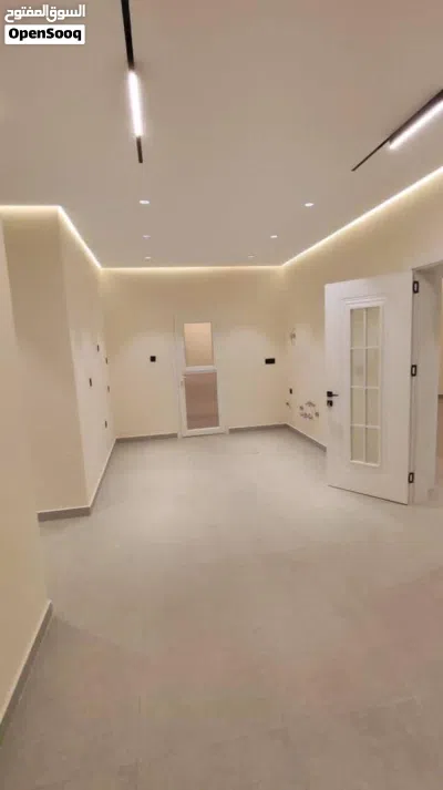 شقة لإيجار فينيسيا 3