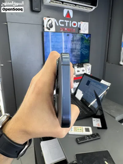 iPhones 15 pro 512gb used /////// مستخدم بحالة ممتازه بطارية 89٪ وارد أمريكي 4