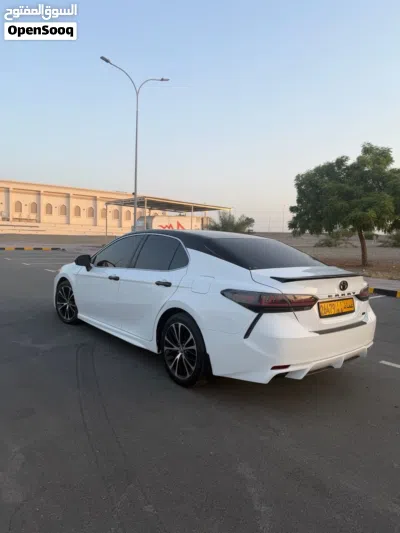 Toyota Camry SE 3