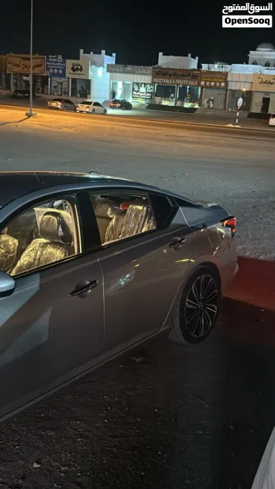 Nissan Altima Standard 3